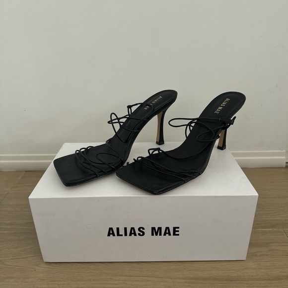 *PRICE FIRM* Alias Mae Leyla Heel, Black, Size US 9 - Picture 2 of 5